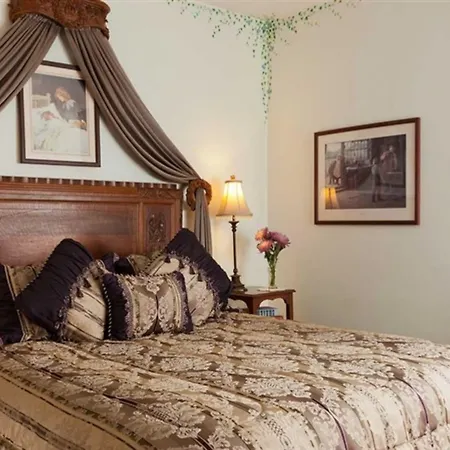 The Roosevelt Inn-3